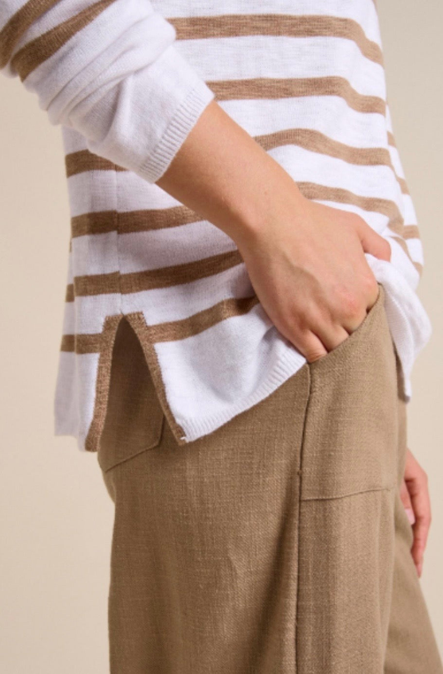 Bobbie Top - White/Taupe